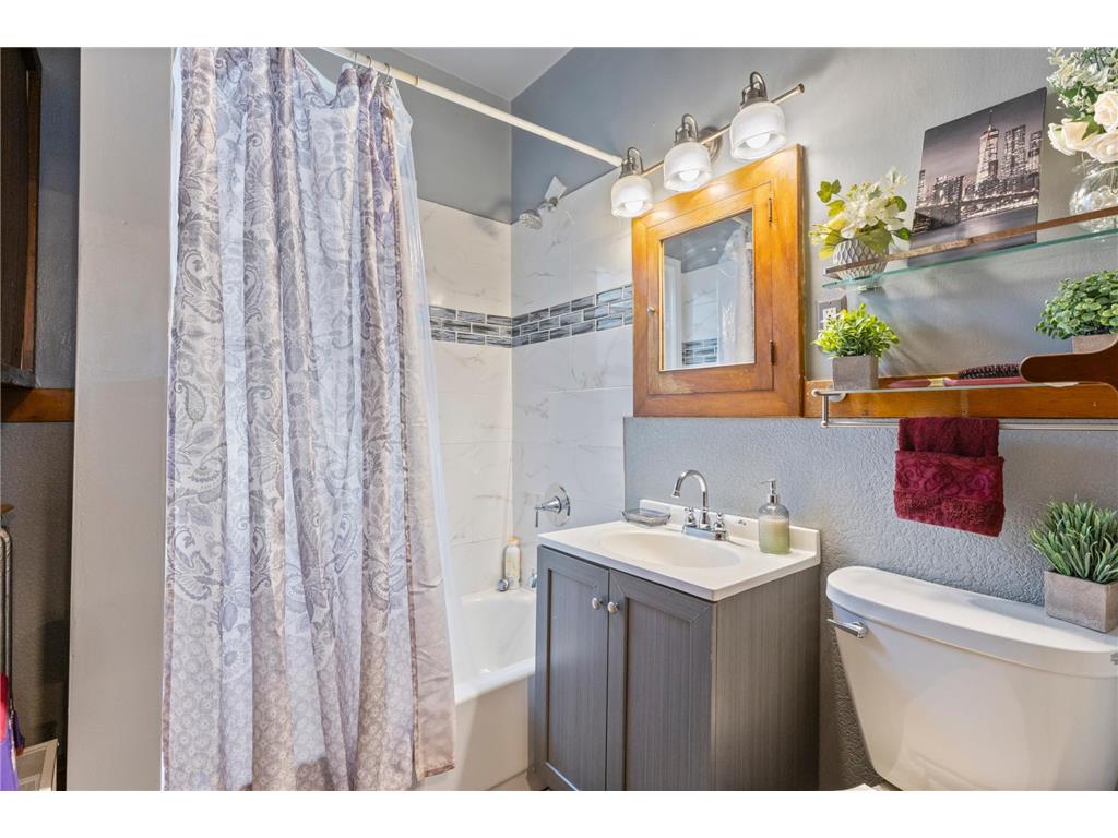 3836 Bloomington Avenue Minneapolis MN 55407 6798621 image15