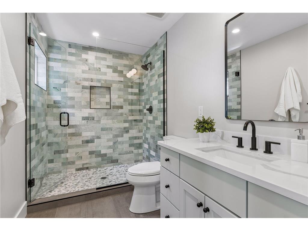 3836 Vincent Avenue S Minneapolis MN 55410 7072715 image16