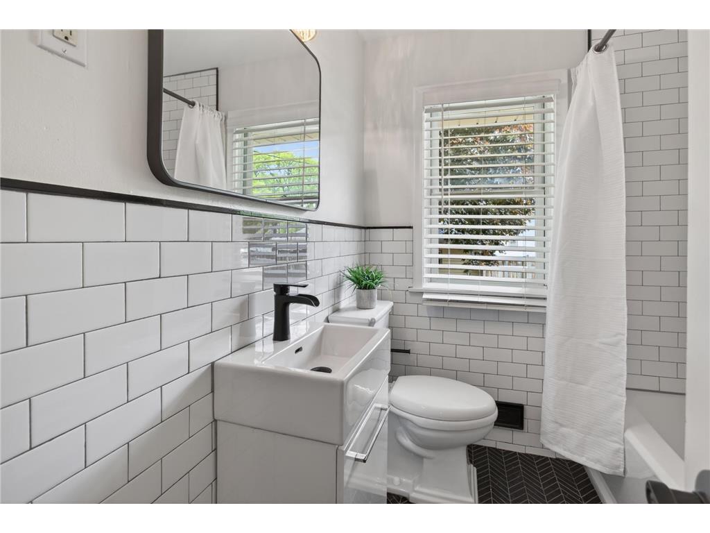3837 France Avenue S Minneapolis MN 55416 7074379 image12