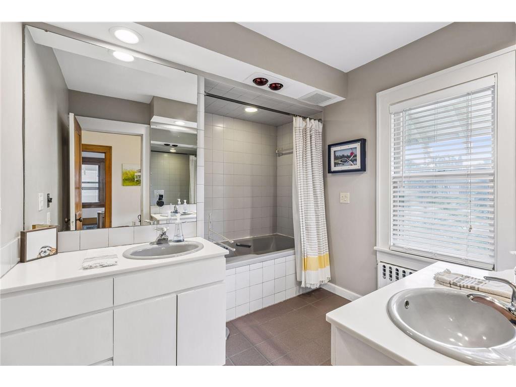 3837 Lyndale Avenue S Minneapolis MN 55409 7096623 image29