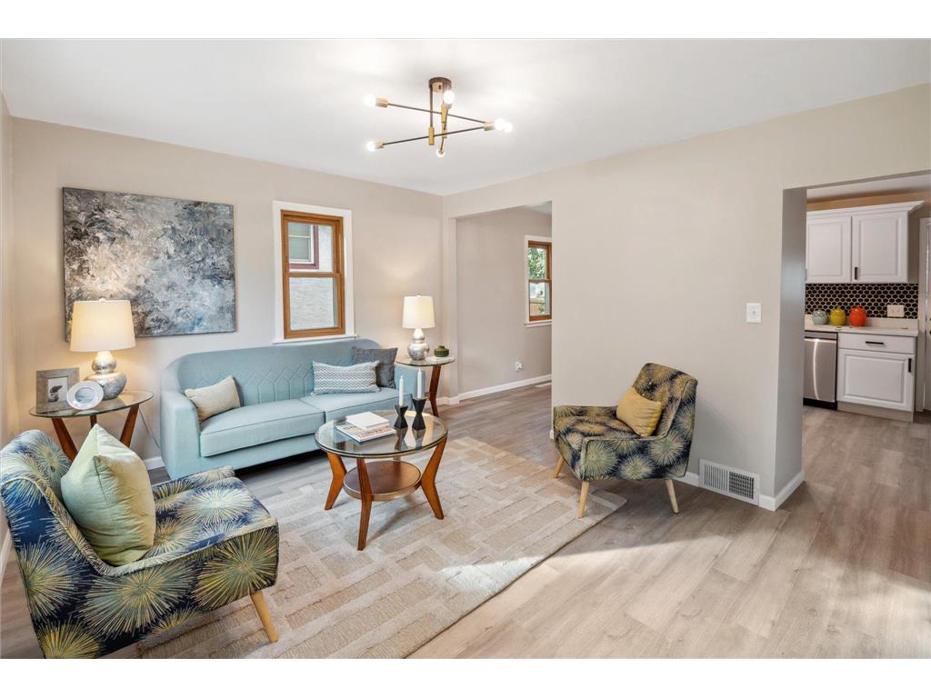 3838 2 1/2 Street NE Columbia Heights MN 55421 6605753 image1