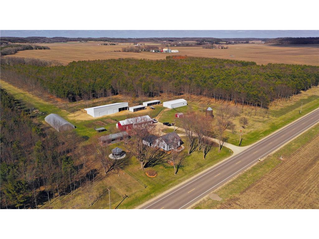 384 CTY RD M, Troy Twp, WI 54022 MLS 6178925 Edina Realty