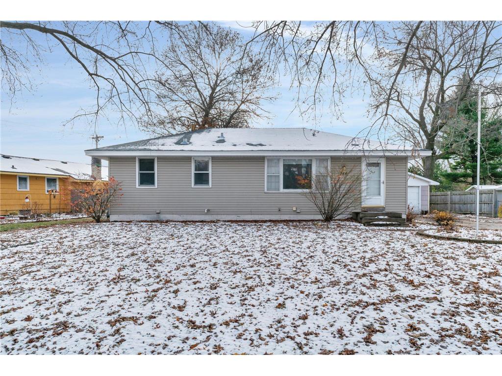 384 Territorial Road NE Blaine MN 55434 6632690 image1