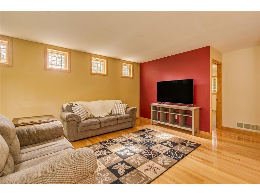 38404 Gerald Avenue North Branch MN 55056 7071225 image11
