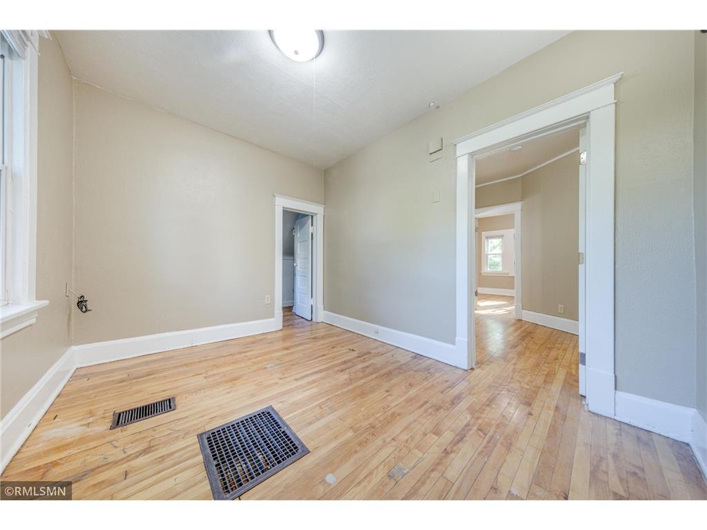 3842 Fremont Avenue N Minneapolis MN 55412 7078405 image6
