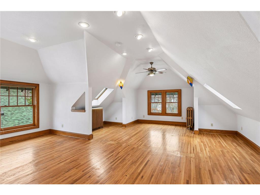 3844 Garfield Avenue Minneapolis MN 55409 7059723 image19