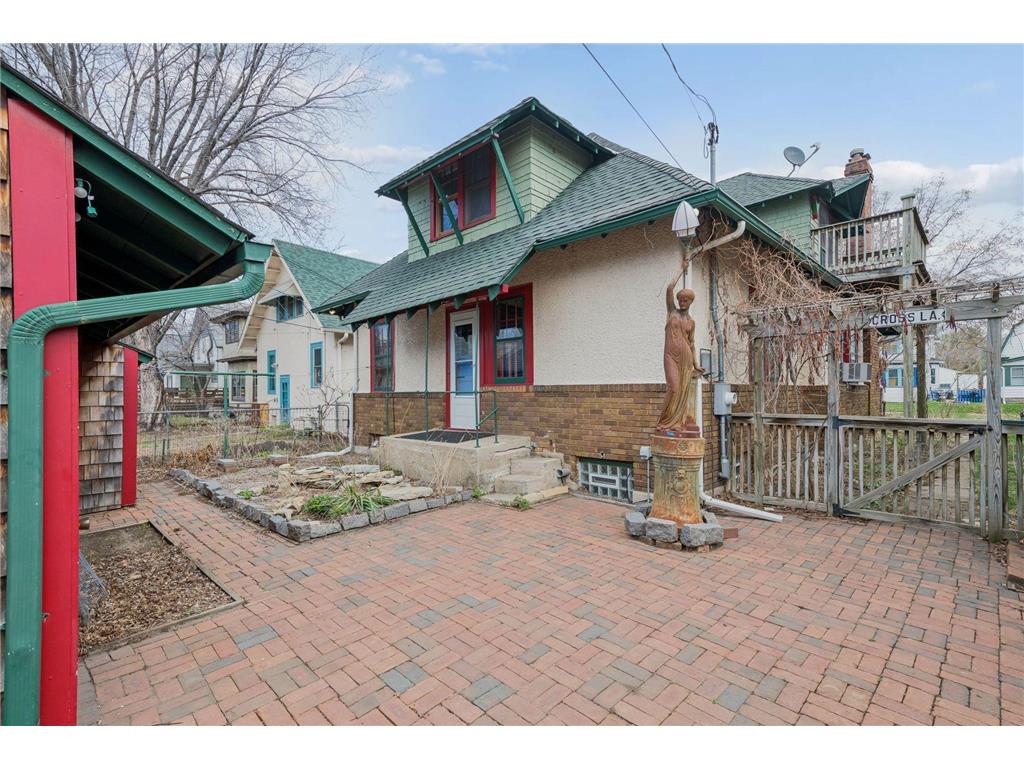 3844 Garfield Avenue Minneapolis MN 55409 7059723 image36