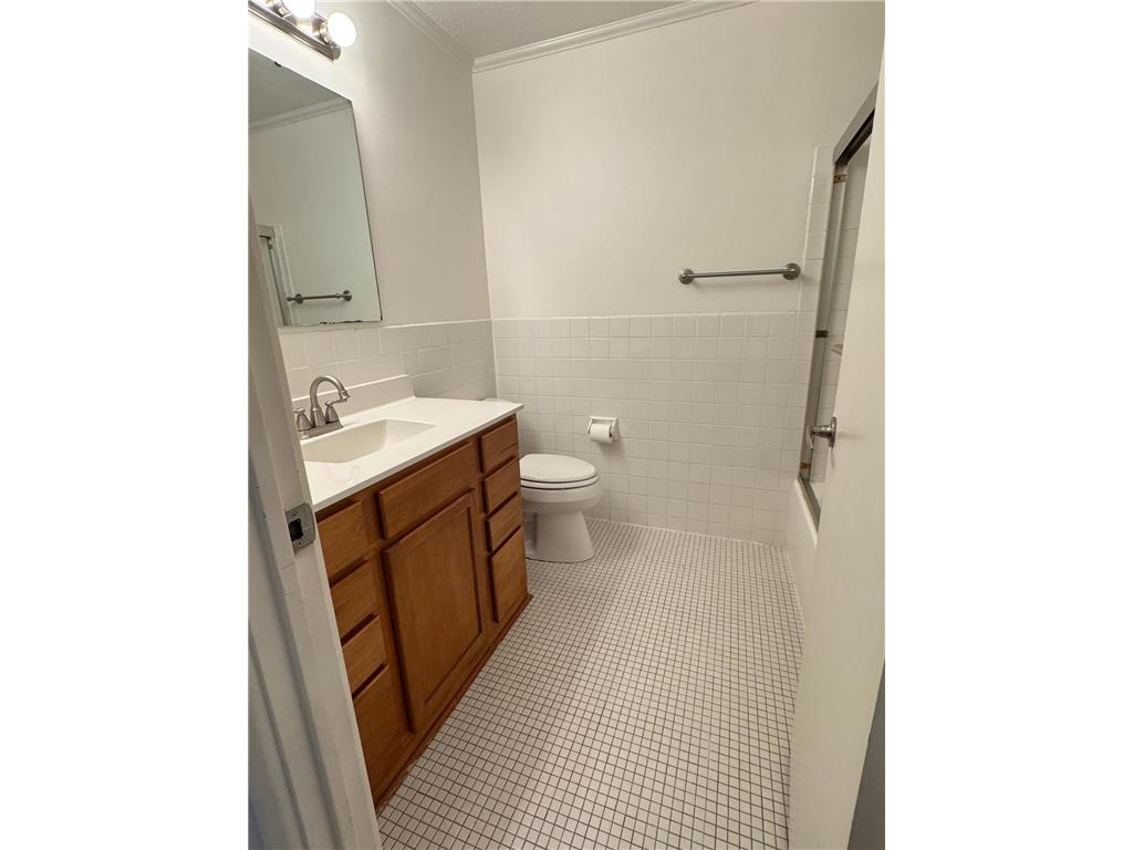 3844 Nicollet Avenue S #304 Minneapolis MN 55409 7071421 image15
