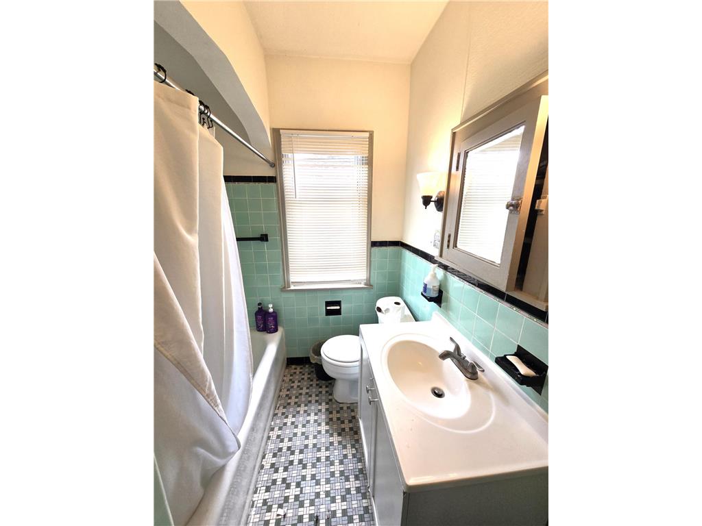 3845 Chicago Avenue Minneapolis MN 55407 6768264 image30