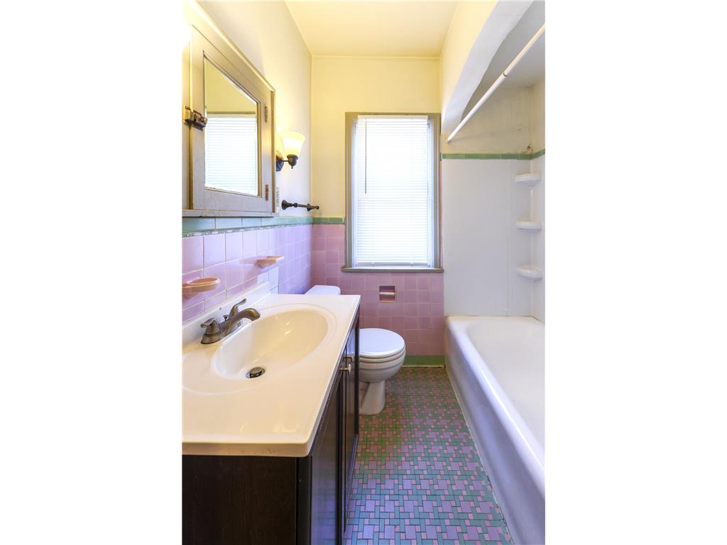 3845 Chicago Avenue Minneapolis MN 55407 6768264 image37