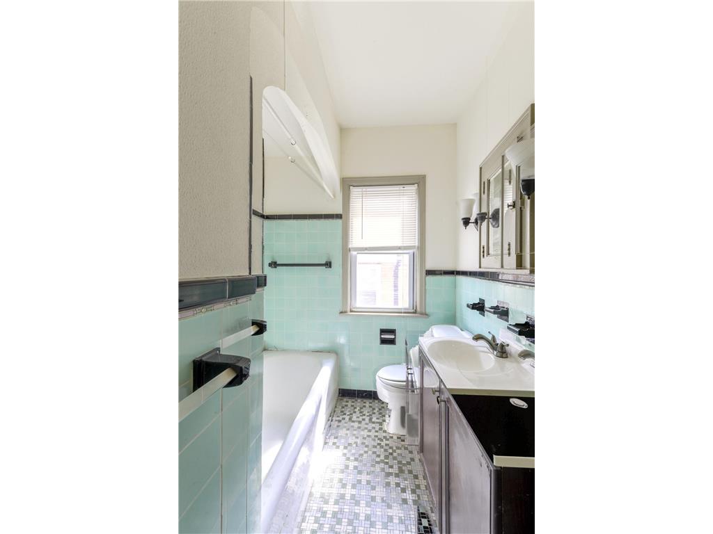 3845 Chicago Avenue Minneapolis MN 55407 6768264 image42