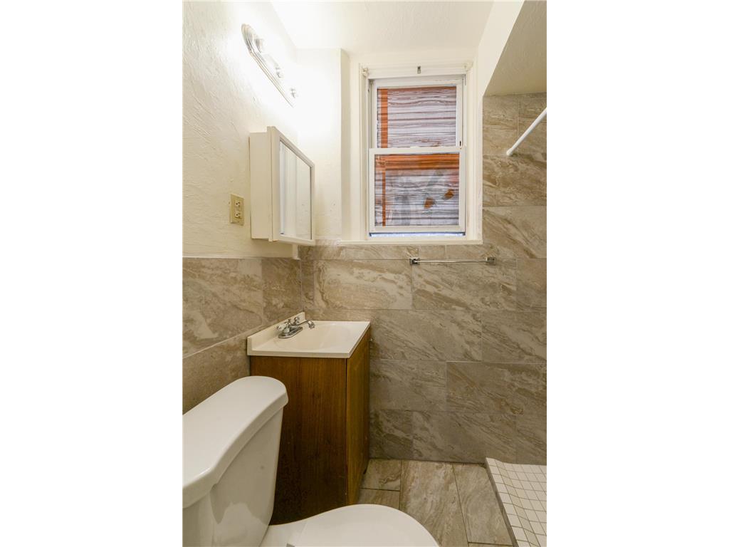 3845 Chicago Avenue Minneapolis MN 55407 6768264 image47