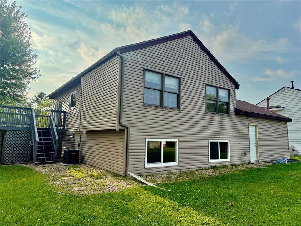 3845 Hale Avenue N Oakdale MN 55128 6775323 image1