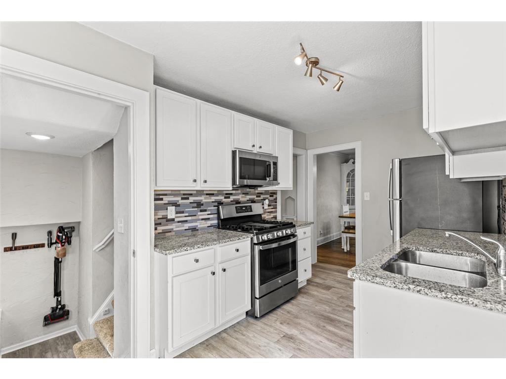 3847 Aldrich Avenue N Minneapolis MN 55412 6798926 image13