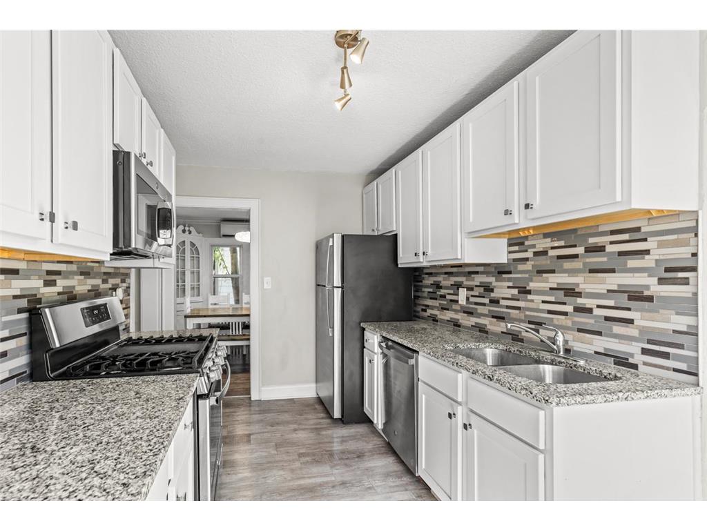 3847 Aldrich Avenue N Minneapolis MN 55412 6798926 image14