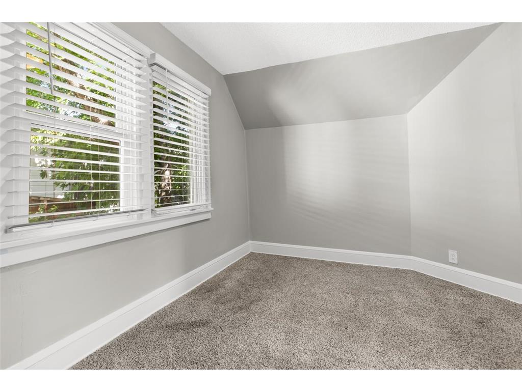 3847 Aldrich Avenue N Minneapolis MN 55412 6798926 image18