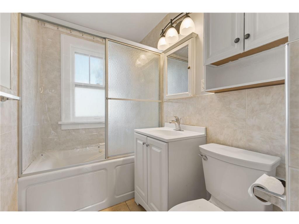 3847 Cedar Avenue S Minneapolis MN 55407 6799292 image23