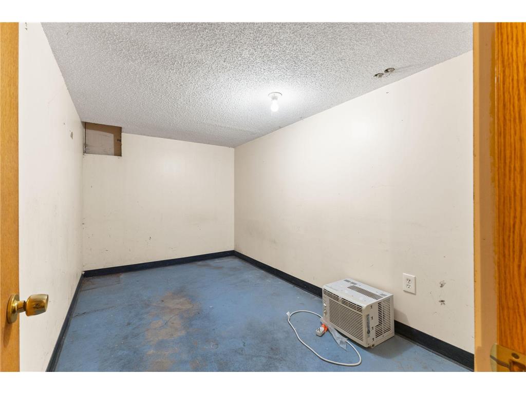 3847 Cedar Avenue S Minneapolis MN 55407 6799292 image26