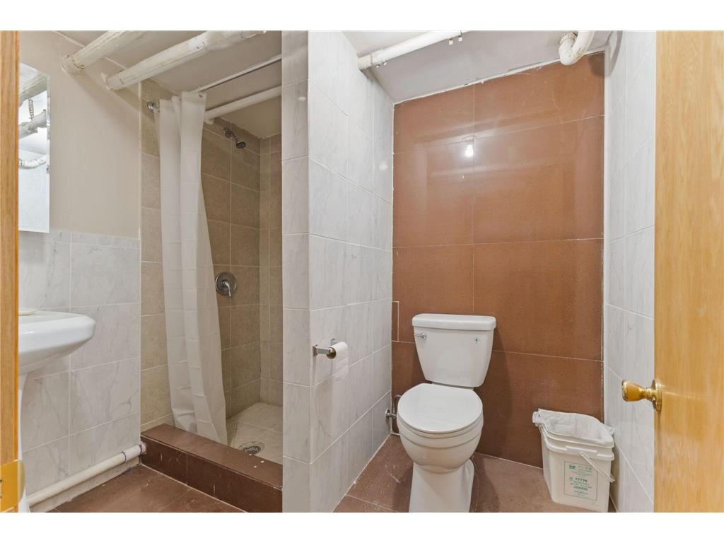 3847 Cedar Avenue S Minneapolis MN 55407 6799292 image31