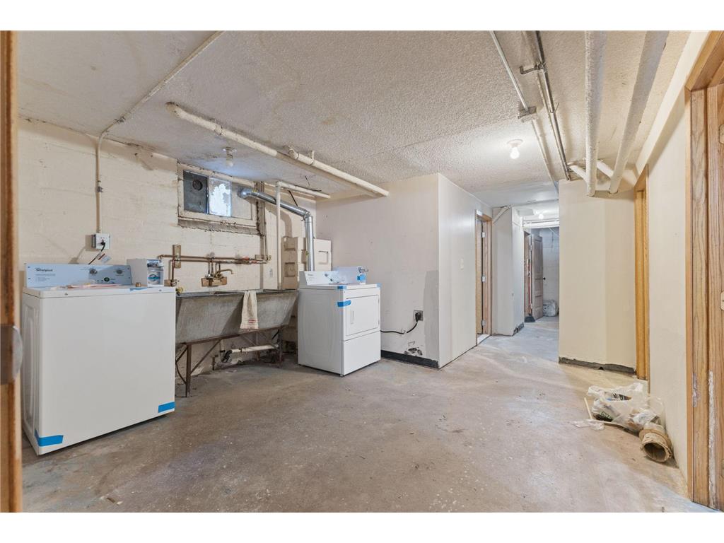 3847 Cedar Avenue S Minneapolis MN 55407 7048325 image28