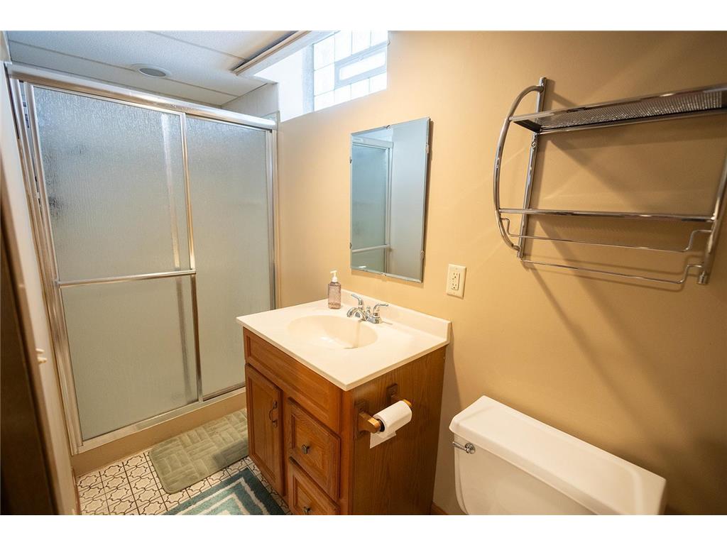 3847 Queen Avenue N Minneapolis MN 55412 7037604 image17
