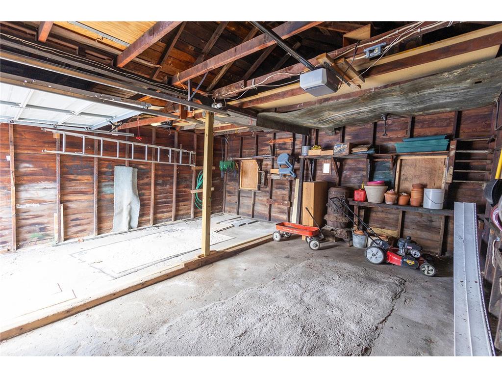 3847 Queen Avenue N Minneapolis MN 55412 7037604 image23