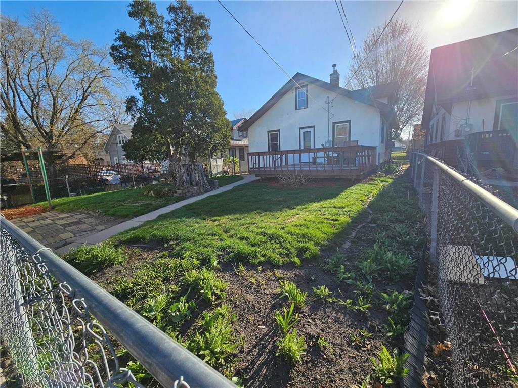 3847 Queen Avenue N Minneapolis MN 55412 7037604 image24