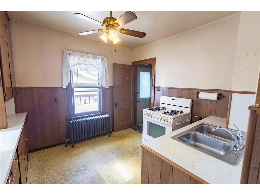 3847 Queen Avenue N Minneapolis MN 55412 7037604 image6