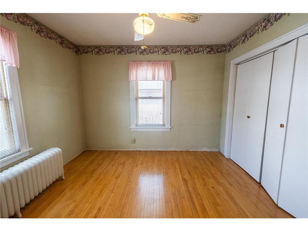 3847 Queen Avenue N Minneapolis MN 55412 7037604 image7