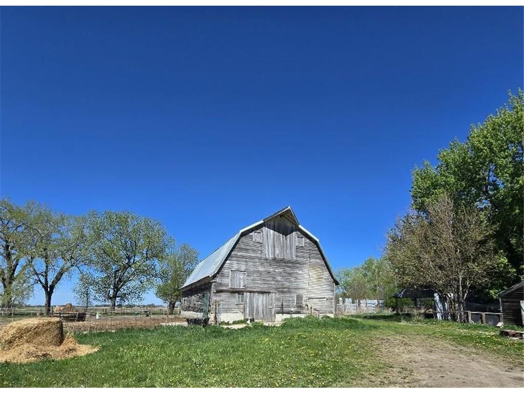 38492 470th Avenue Windom MN 56101 7073714 image1
