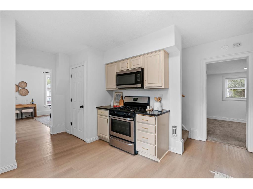 385 - 387 Stryker Avenue Saint Paul MN 55107 7082016 image15