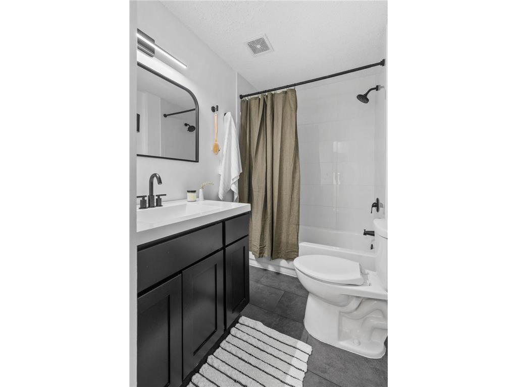 385 - 387 Stryker Avenue Saint Paul MN 55107 7082016 image20