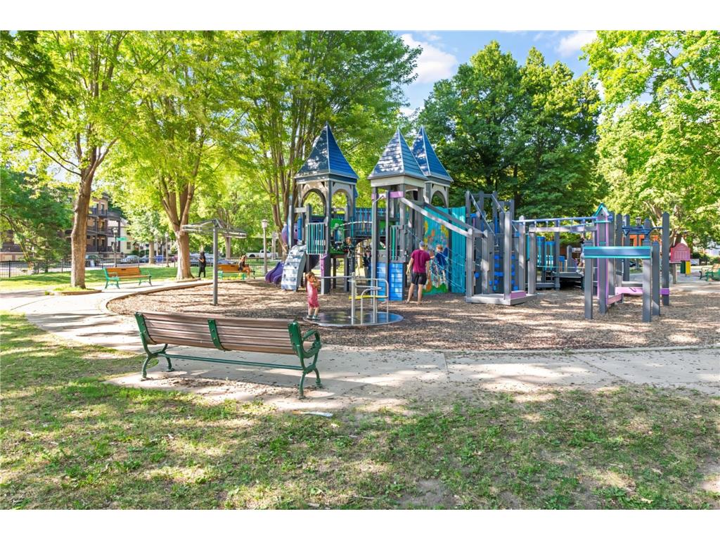 385 Laurel Avenue #10 Saint Paul MN 55102 7030800 image25