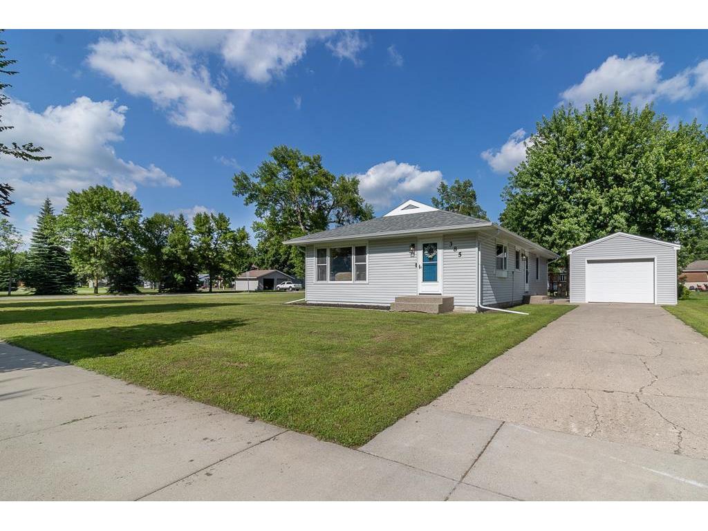 385 N Lexington Avenue Le Center MN 56057 6751811 image1