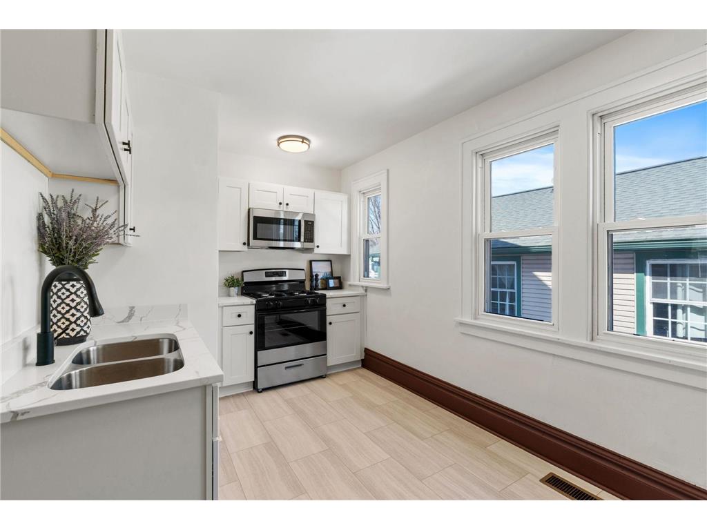 3850 Colfax Avenue N Minneapolis MN 55412 7039513 image14