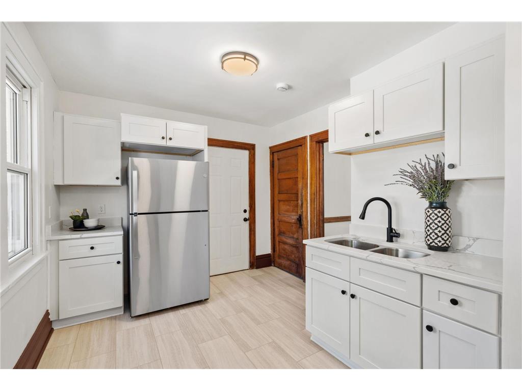 3850 Colfax Avenue N Minneapolis MN 55412 7039513 image18