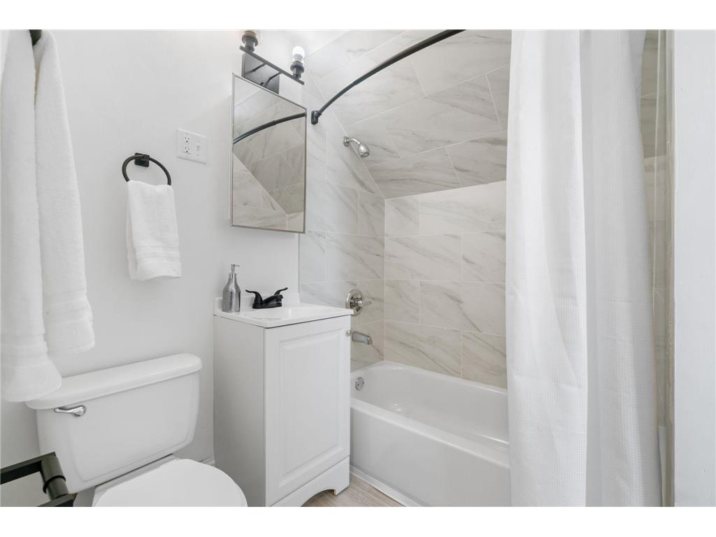 3850 Colfax Avenue N Minneapolis MN 55412 7039513 image29