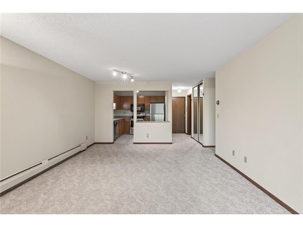 3850 Plymouth Boulevard #117 Plymouth MN 55446 6807501 image10