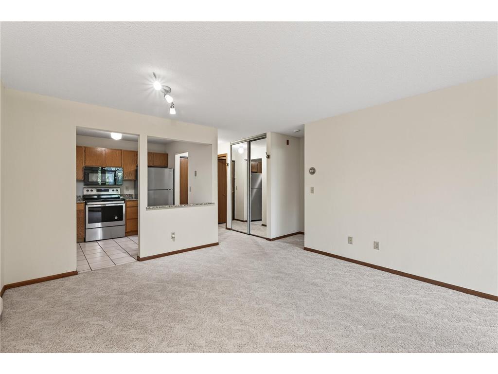 3850 Plymouth Boulevard #117 Plymouth MN 55446 6807501 image11