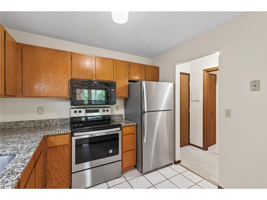 3850 Plymouth Boulevard #117 Plymouth MN 55446 6807501 image16