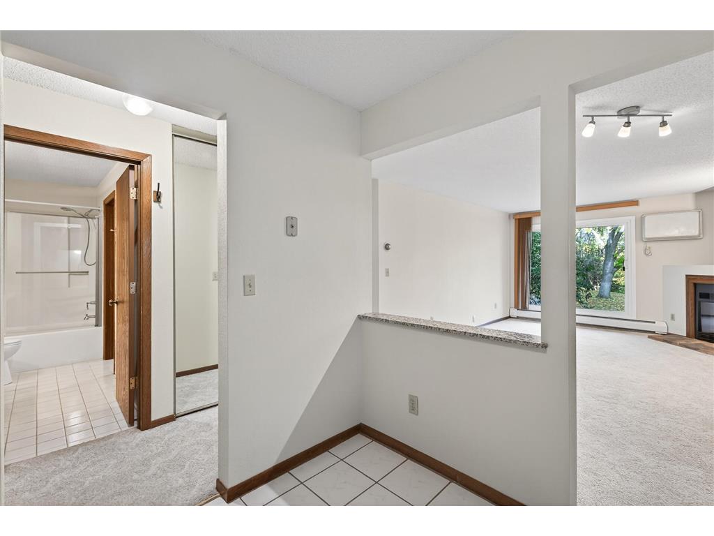 3850 Plymouth Boulevard #117 Plymouth MN 55446 6807501 image17