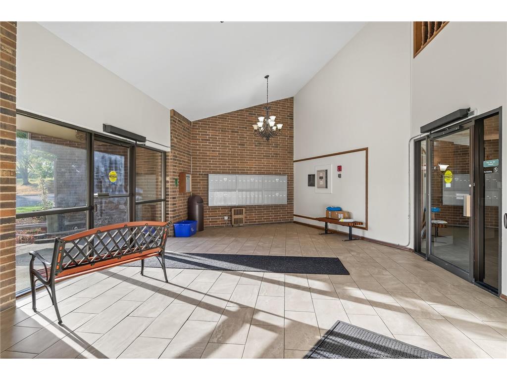 3850 Plymouth Boulevard #117 Plymouth MN 55446 6807501 image2