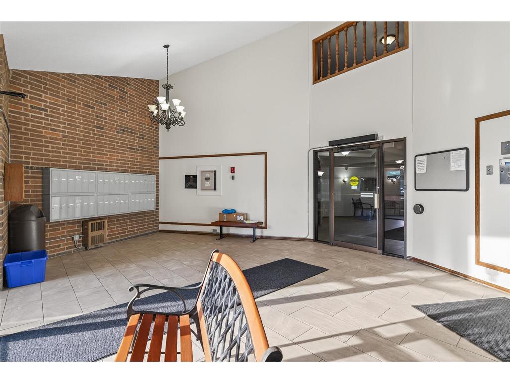3850 Plymouth Boulevard #117 Plymouth MN 55446 6807501 image3