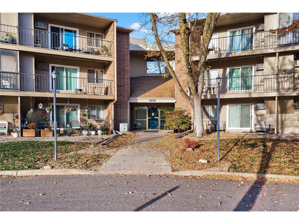 3850 Plymouth Boulevard #117 Plymouth MN 55446 6807501 image38