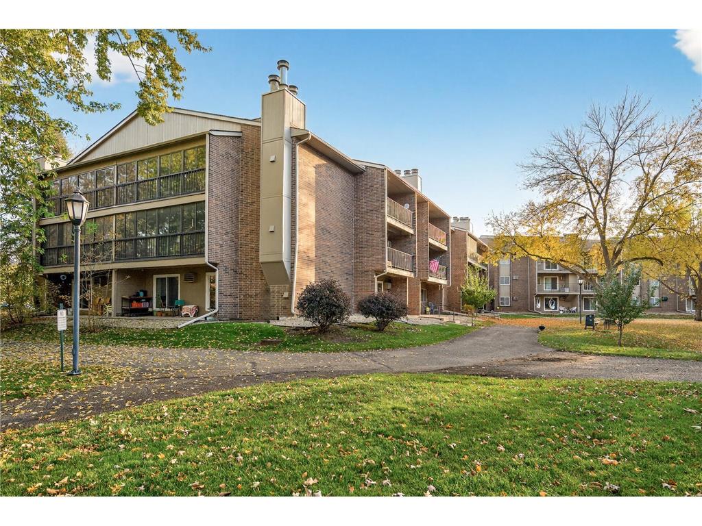 3850 Plymouth Boulevard #117 Plymouth MN 55446 6807501 image44