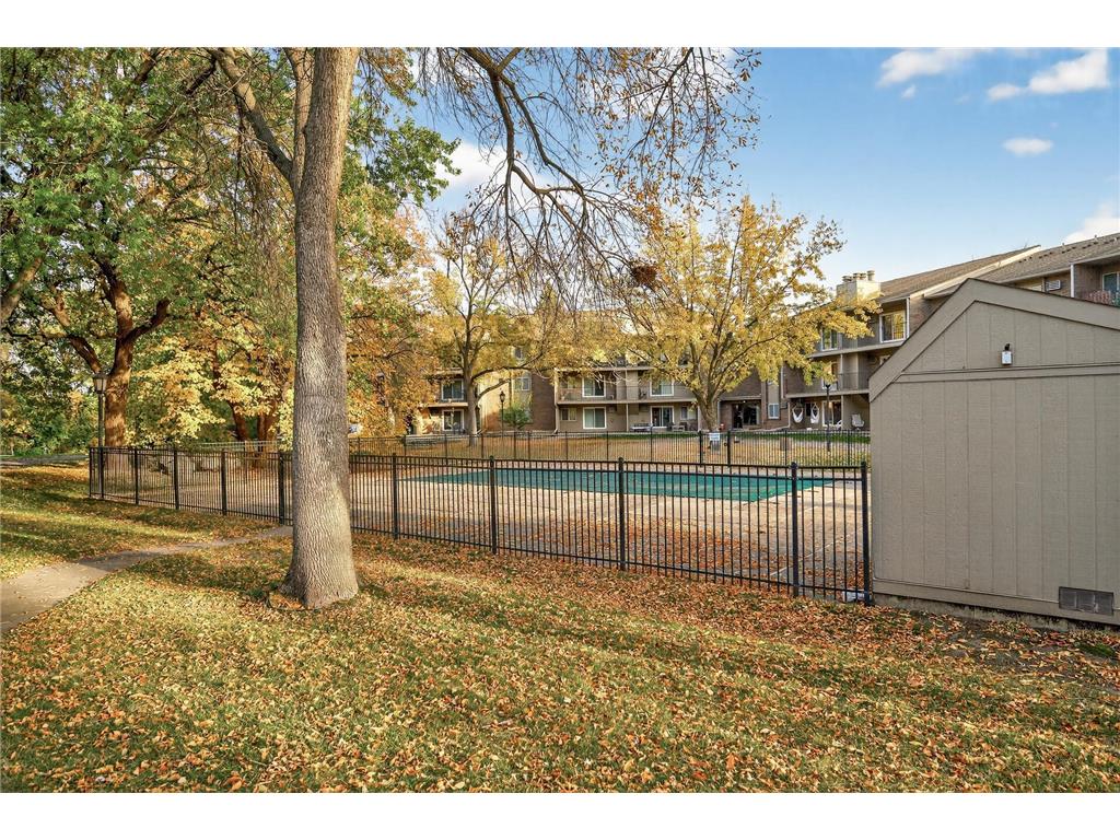 3850 Plymouth Boulevard #117 Plymouth MN 55446 6807501 image50