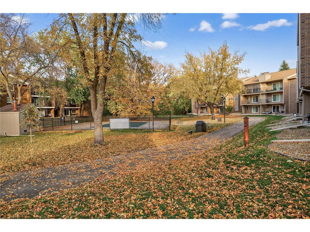 3850 Plymouth Boulevard #117 Plymouth MN 55446 6807501 image51