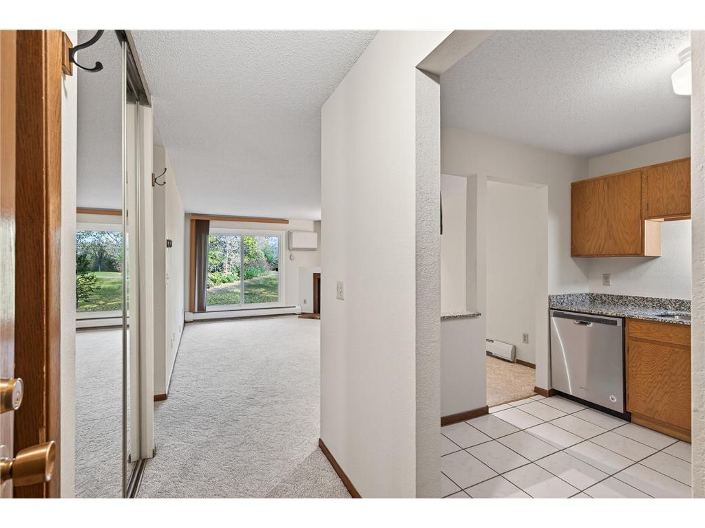 3850 Plymouth Boulevard #117 Plymouth MN 55446 6807501 image6