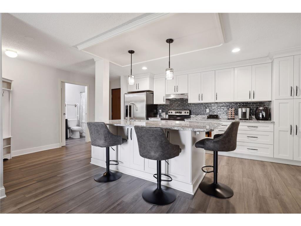 3850 Plymouth Boulevard #124 Plymouth MN 55446 6328577 image1