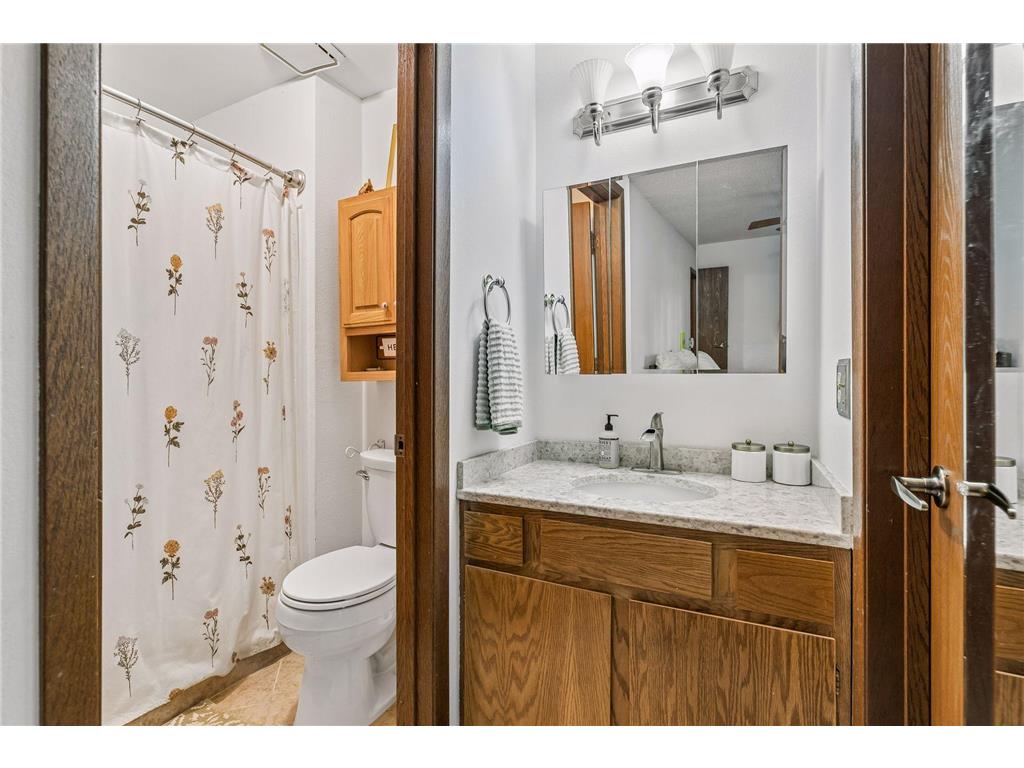 3850 Plymouth Boulevard #205 Plymouth MN 55446 7098773 image17